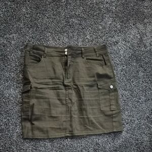 SHEIN Olive Green Midi Skirt